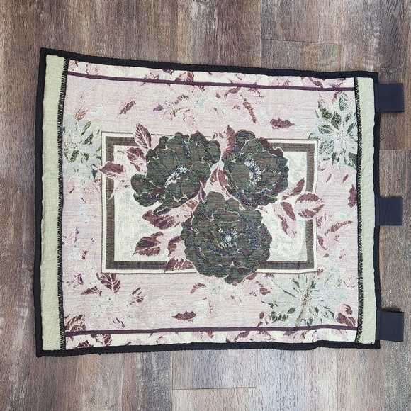 VINTAGE FLORAL HANGING TAPESTRY 26" X 34" - Picture 3 of 5